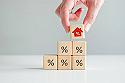 Si se aplica la deducción por vivienda, verifique si le interesa realizar una amortización anticipada de su hipoteca.